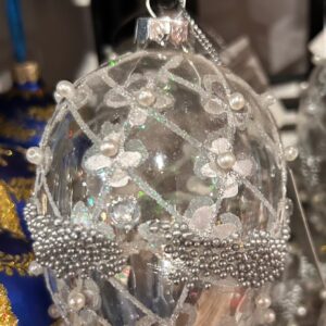 *Gisela graham Bauble Silver and Pearl Drop on Clear Bauble